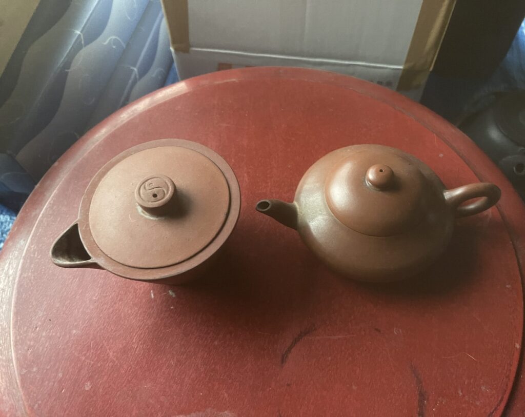 瀬戸内市】 中国の朱泥急須・備前焼宝瓶・茶道具 など ご家族の